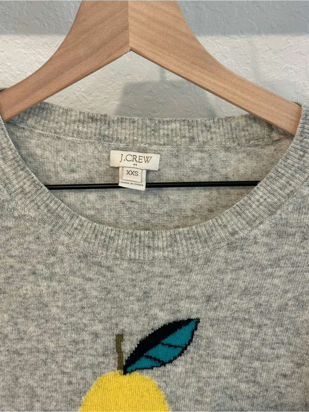 J.Crew Heather Gray Pear Graphic Sweater XXS Long Sleeve Fruit Intarsia Pullover